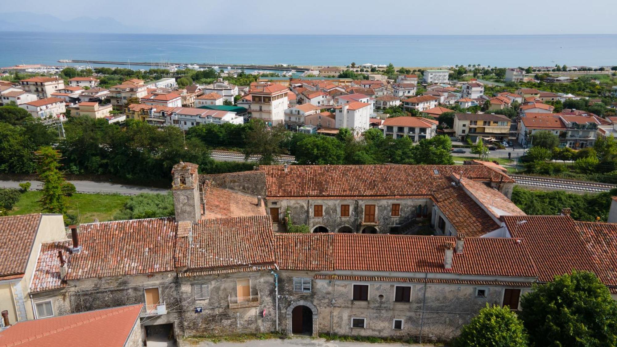 Maison De Curtis Bed and Breakfast Policastro Bussentino Εξωτερικό φωτογραφία